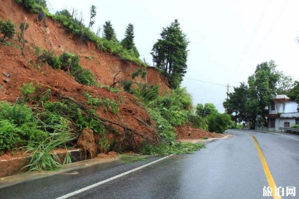 5月云南迪慶暴雨塌方路段及交通管制_游云南網(wǎng)  第1張