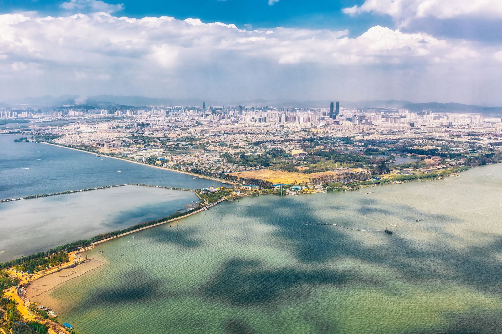 昆明城市之旅——與公牛一起奔跑的春城